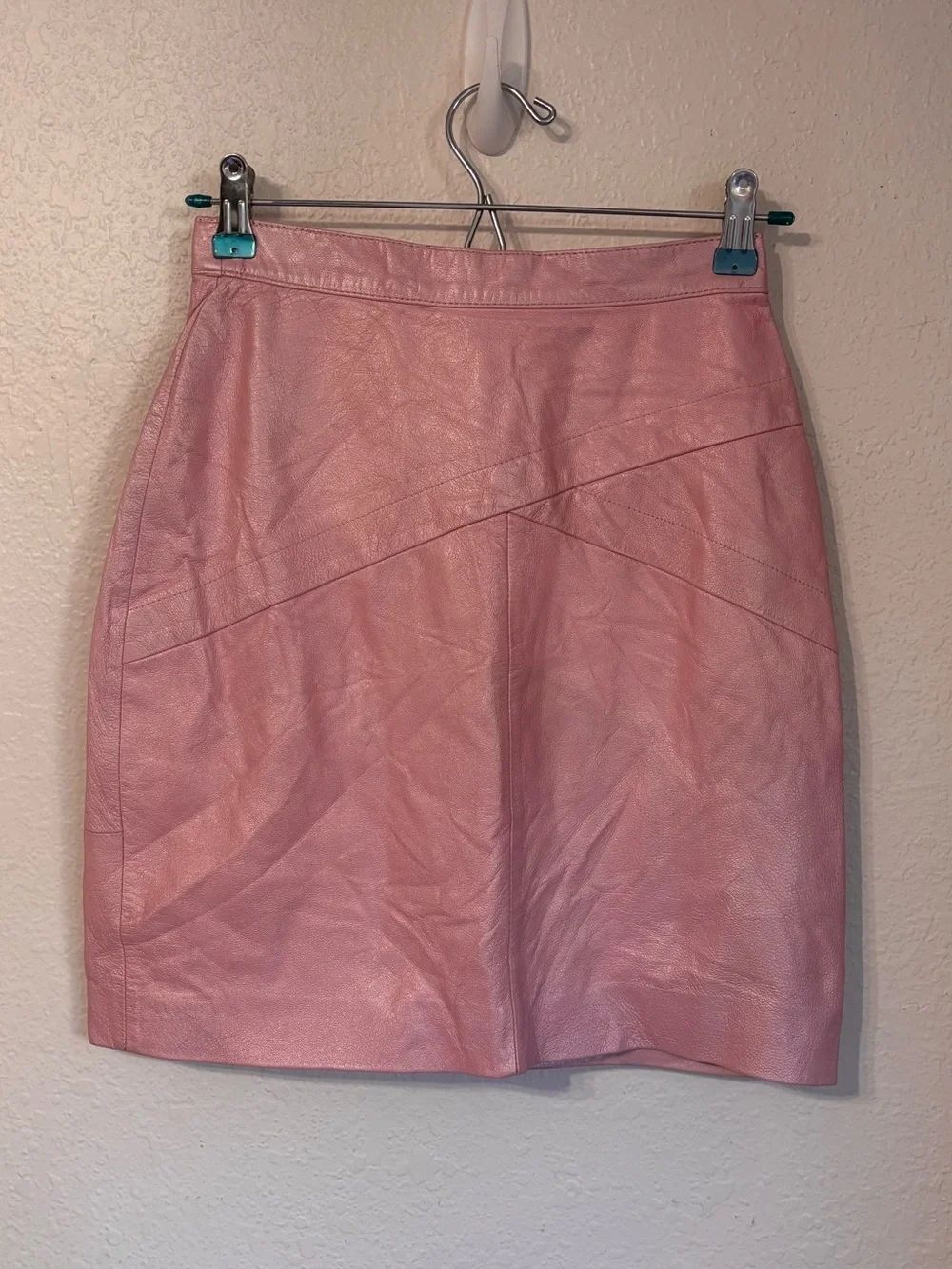 Vintage Suzelle Pink Shimmer Leather Mini Skirt Size 8